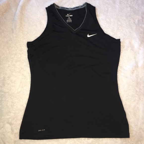 nike fitted tank